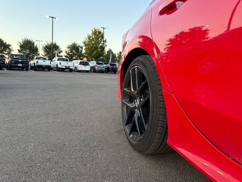 Used 2022 Honda Civic Sport image 11