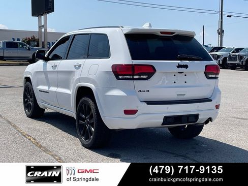 Used 2021 Jeep Grand Cherokee Laredo X AWD/4WD image 5