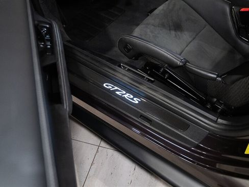 Used 2018 Porsche 911 GT2 RS RWD image 31