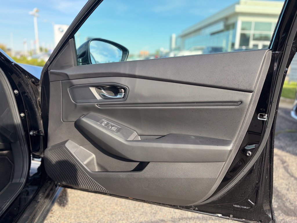 Used 2025 Honda Accord SE image 15