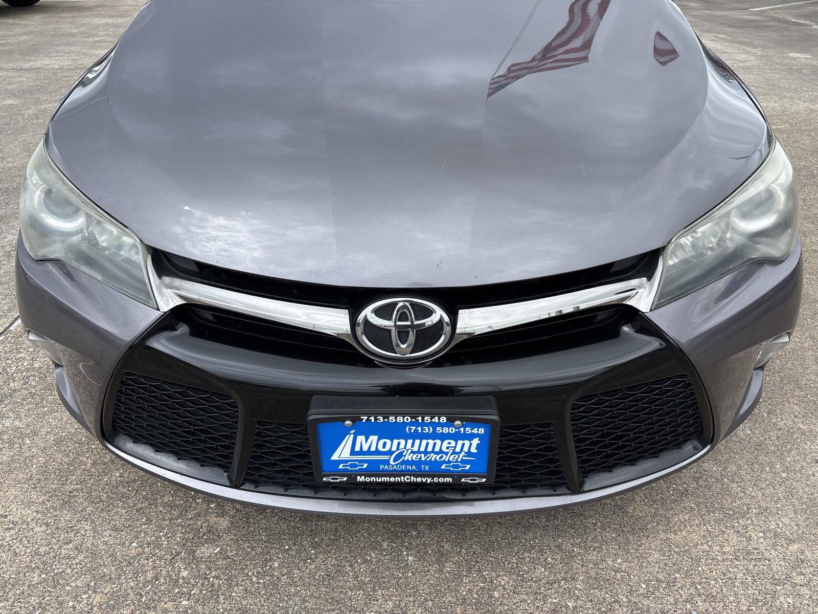 Used 2015 Toyota Camry SE FWD image 3