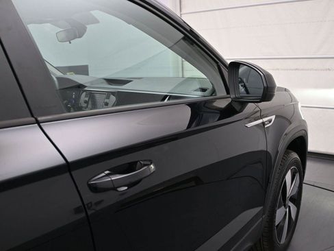 Certified 2023 Volkswagen Taos S AWD/4WD image 15