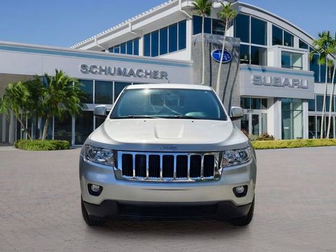 Used 2013 Jeep Grand Cherokee Laredo RWD image 2