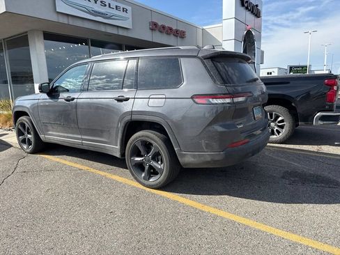 Used 2025 Jeep Grand Cherokee L Altitude AWD/4WD image 5