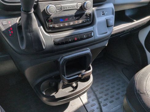Used 2025 RAM ProMaster 2500 w/ U-Haul Equipment Group FWD image 16