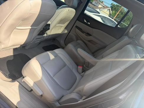Used 2017 GMC Acadia SLT AWD/4WD image 21