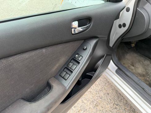 Used 2012 Nissan Altima 2.5 S FWD image 18