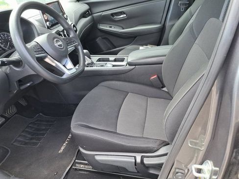 Used 2025 Nissan Sentra SV FWD image 24