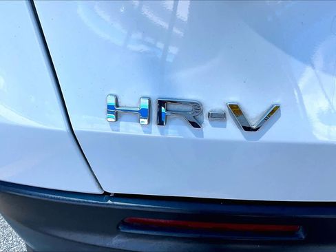 Used 2023 Honda HR-V Sport image 10