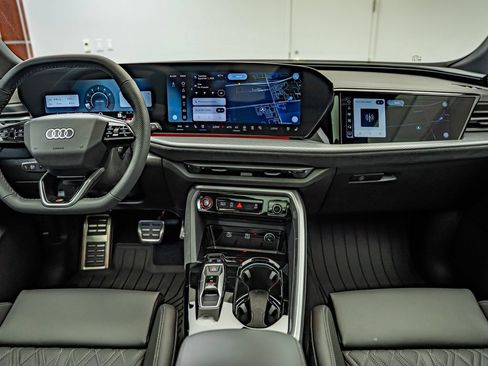 New 2026 Audi SQ5 Prestige AWD/4WD image 30