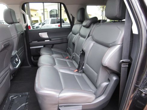 Certified 2025 Ford Expedition Max Active AWD/4WD image 24