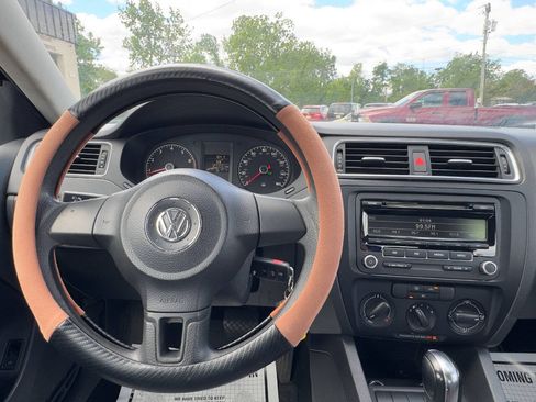 Used 2012 Volkswagen Jetta Sedan FWD image 16