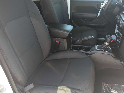 Used 2023 Jeep Wrangler Sport S image 21