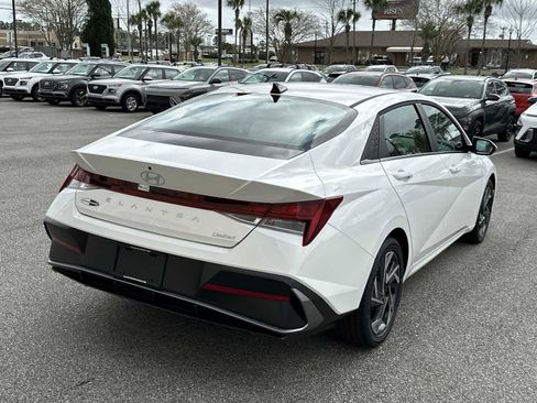 New 2026 Hyundai Elantra Limited image 6