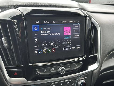 Used 2023 Chevrolet Traverse Premier AWD/4WD image 26