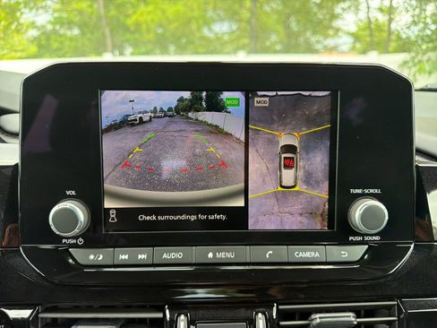 Used 2025 Nissan Pathfinder Rock Creek AWD/4WD image 39