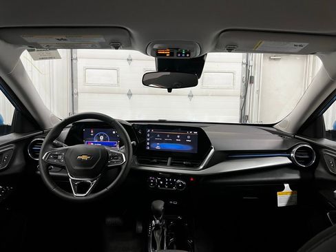 New 2026 Chevrolet Trax LT w/ Driver Confidence Package FWD image 32