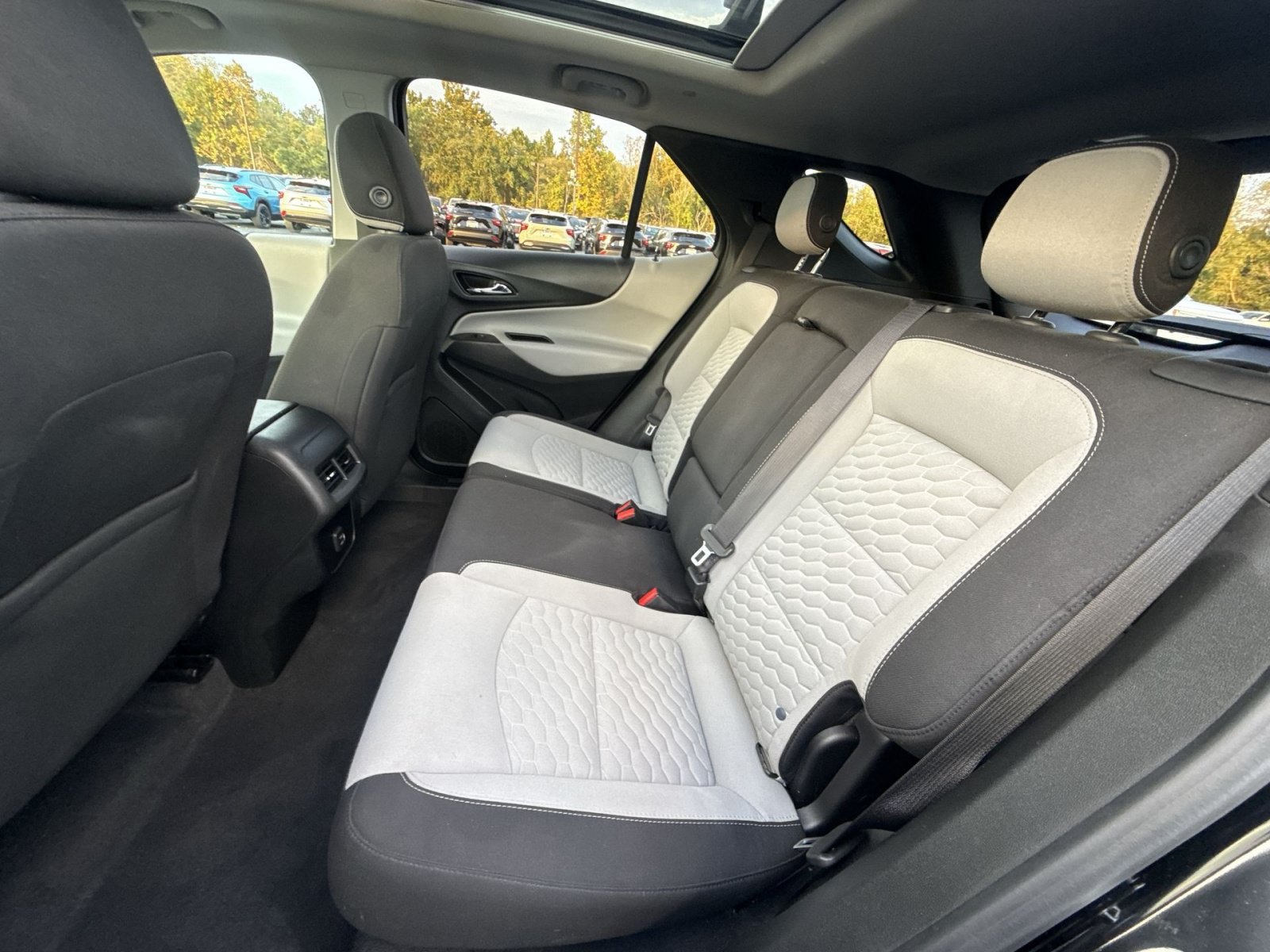 Used 2020 Chevrolet Equinox LT AWD/4WD image 26
