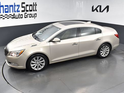 Used 2015 Buick LaCrosse Leather w/ Experience Buick Package FWD image 10