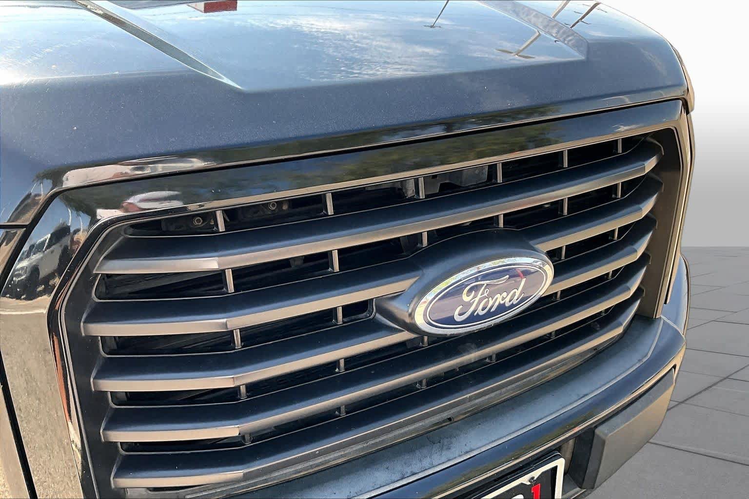 Used 2016 Ford F150 XLT w/ Equipment Group 302A Luxury RWD image 28