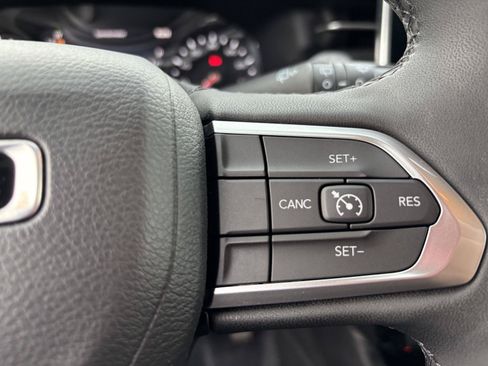 Used 2023 Jeep Compass Latitude w/ Convenience Group AWD/4WD image 22