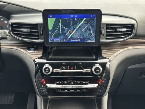 Used 2024 Ford Explorer Limited image 29