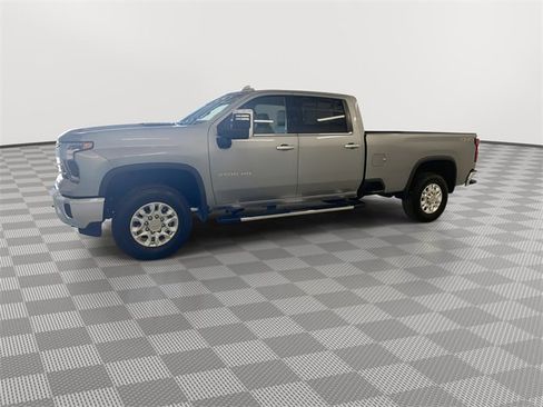 Certified 2025 Chevrolet Silverado 2500 LTZ w/ LTZ Premium Package image 7