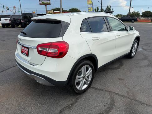 Used 2018 Mercedes-Benz GLA 250 image 17
