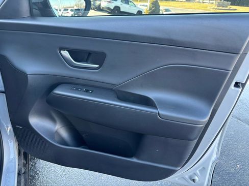 Used 2024 Hyundai Kona Limited image 34