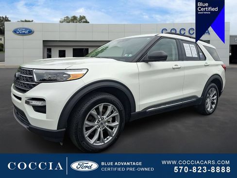 Certified 2023 Ford Explorer XLT w/ Equipment Group 202A AWD/4WD image 1