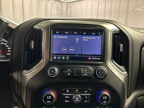 Used 2021 Chevrolet Silverado 1500 LT AWD/4WD image 17