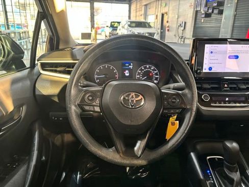 Used 2023 Toyota Corolla LE FWD image 30