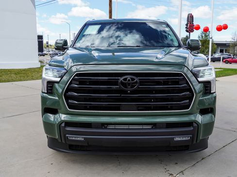 Certified 2023 Toyota Sequoia SR5 AWD/4WD image 3