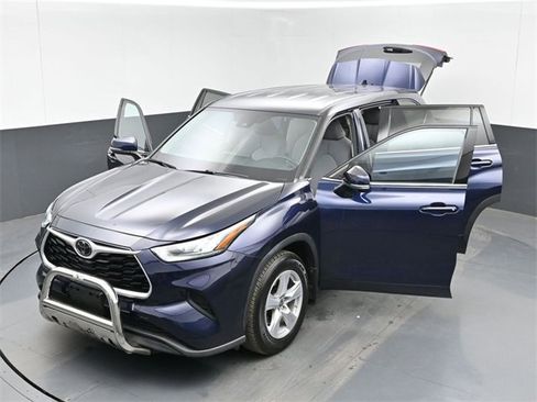 Used 2020 Toyota Highlander L image 55