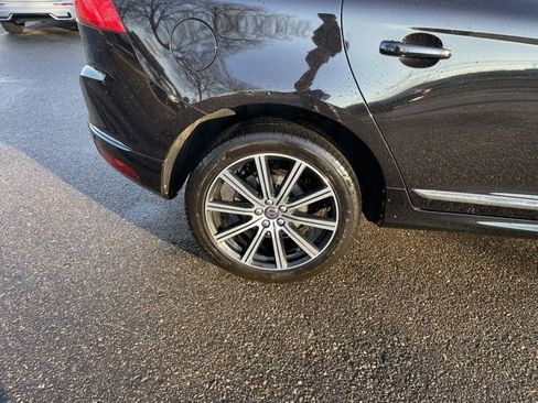 Used 2017 Volvo XC60 T6 Inscription w/ Preferred Option Package image 4