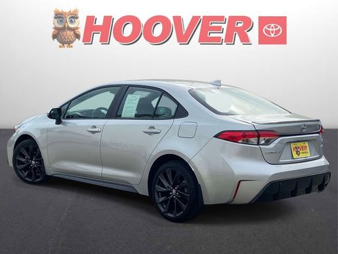 Used 2025 Toyota Corolla SE FWD image 5
