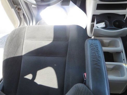 Used 2016 Dodge Grand Caravan SE w/ Quick Order Package 29E SE FWD image 25