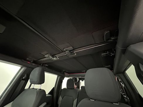 Used 2023 Ford Bronco Big Bend w/ Sasquatch Package image 42