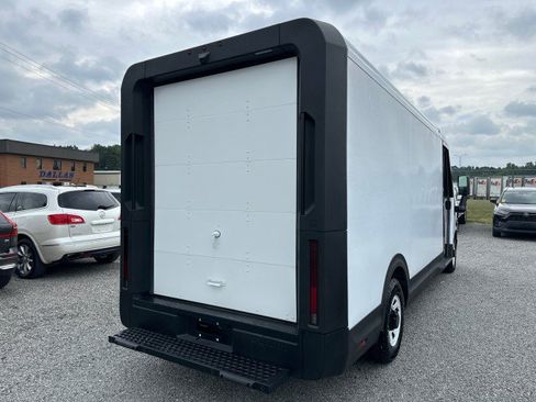 Used 2024 Chevrolet Brightdrop 600 w/ Commercial Equipment Package AWD/4WD image 8