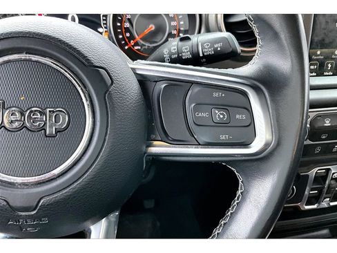 Used 2019 Jeep Wrangler Unlimited Sahara w/ Uconnect 4C Nav & Sound Group image 25