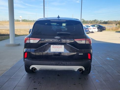 Used 2020 Ford Escape SE image 7