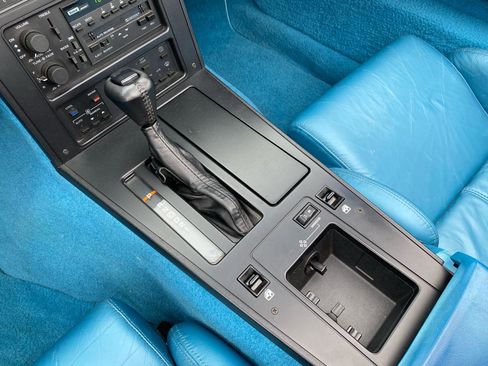 Used 1989 Chevrolet Corvette Convertible RWD image 34