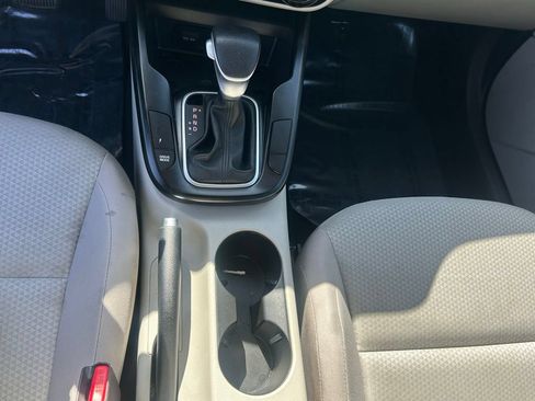 Used 2022 Kia Soul LX FWD image 17