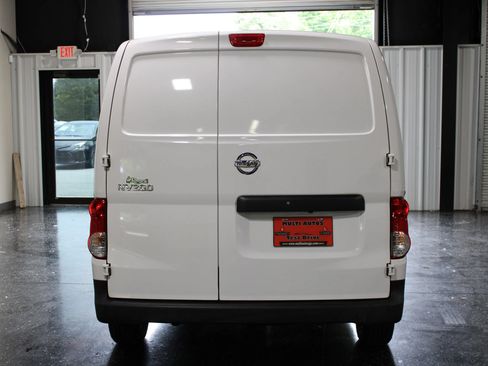 Used 2020 Nissan NV200 S FWD image 4