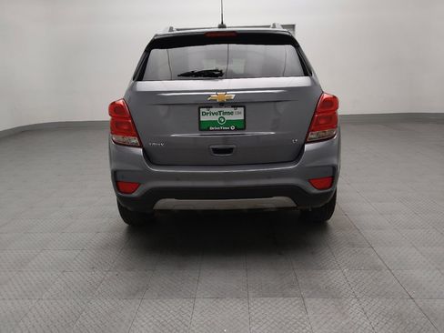 Used 2020 Chevrolet Trax LT w/ Driver Confidence Package image 7