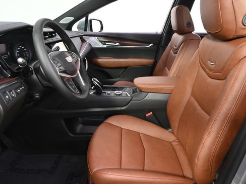 New 2026 Cadillac XT5 Premium Luxury w/ Driver Assist Package AWD/4WD image 13