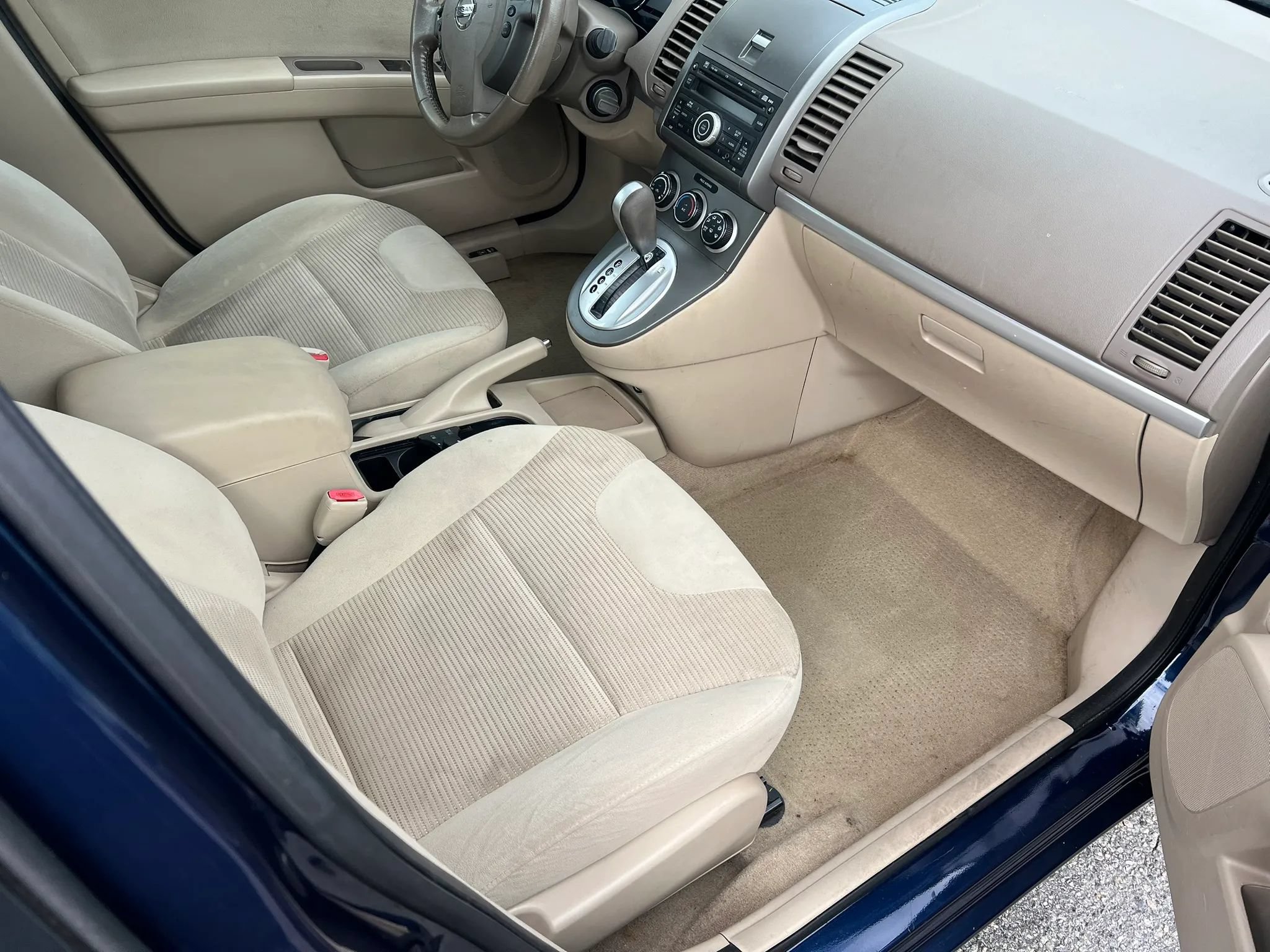 Used 2012 Nissan Sentra 2.0 S w/ Convenience Pkg FWD image 9