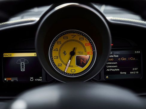 Used 2015 Ferrari 458 Spider RWD image 61