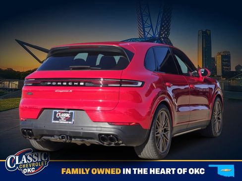 Used 2024 Porsche Cayenne S image 7