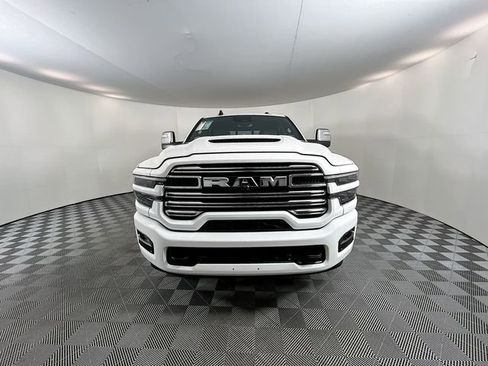 New 2026 RAM 2500 Laramie AWD/4WD image 3